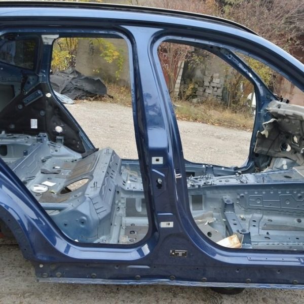 Стойка кузова центральная правая BMW X3 G01 18- на кузове (01) цвет phytonic-blau metallic 41007494062