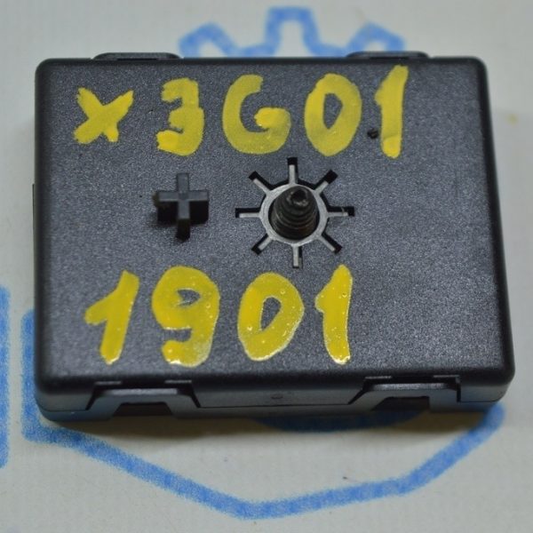 Усилитель антенны BMW X3 G01 18-21 (01) 65209389559