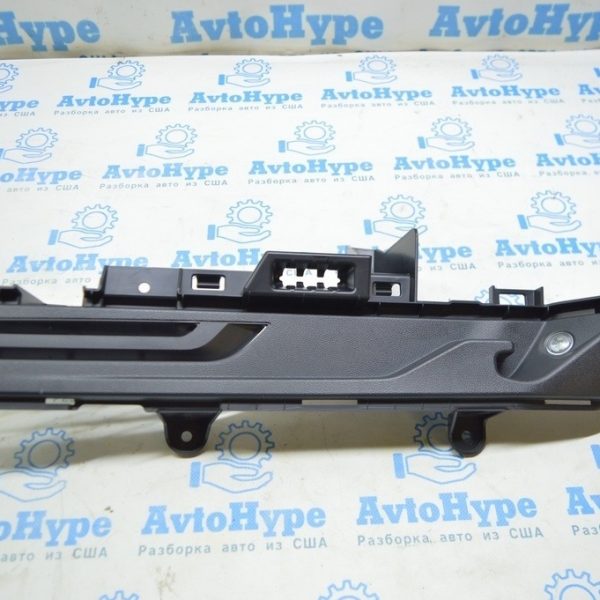 Направляющая шторки багажника левая BMW X3 G01 18-21 черная 51477396603 51477476780