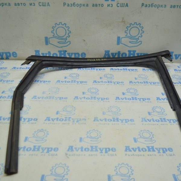 Молдинг двери верхний зад прав Audi A3 8V 15-20 8V5-839-644-C-2ZZ