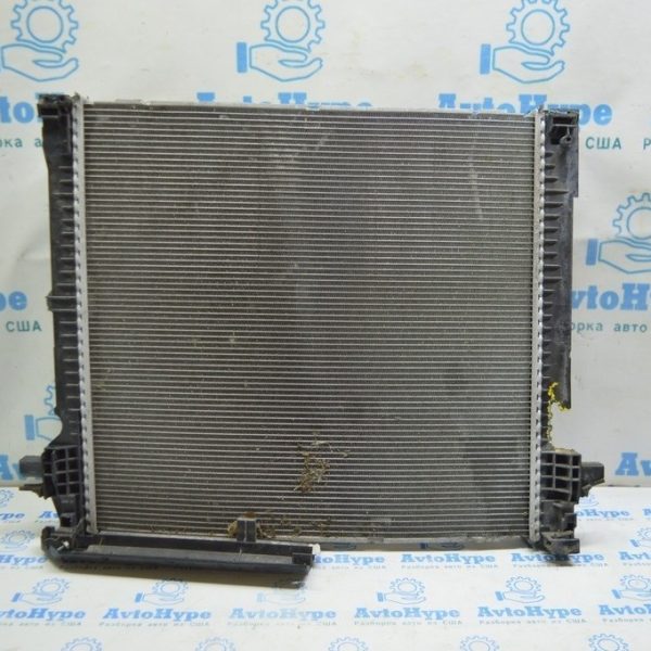 Радиатор охлаждения (вода BMW X3 G01 18-23  X4 G02 3.0 B58 (01) деф. 17118642745