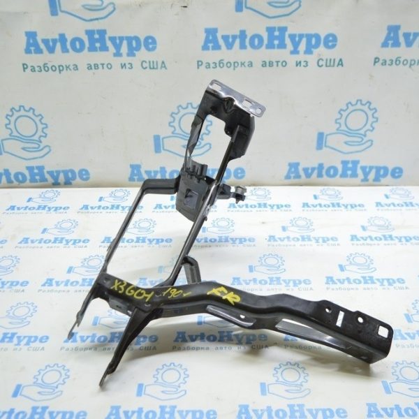 Окуляр фары правый BMW X3 G01 18-21 (01) с крышкой замка 51647432786 51647400114