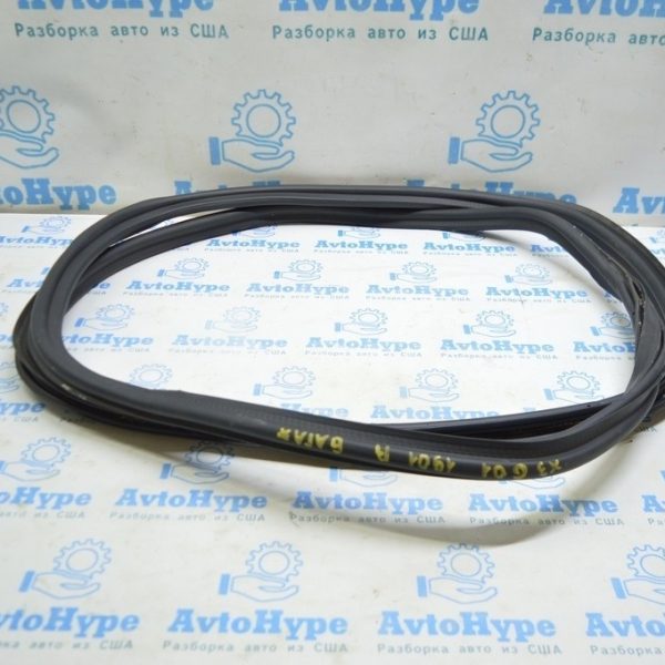 Уплотнитель резина двери багажника BMW X3 G01 18-21 51767494945
