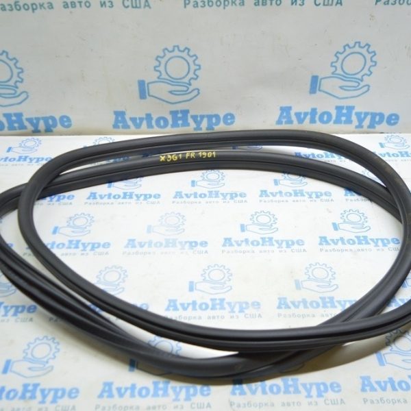 Уплотнитель дверного проема передний правый BMW X3 G01 18-21 51727468928