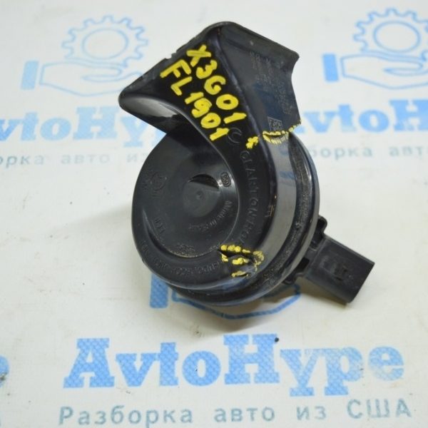 Сигнал high BMW X3 G01 18-21 с кронштейном (01) деф. 61337404429