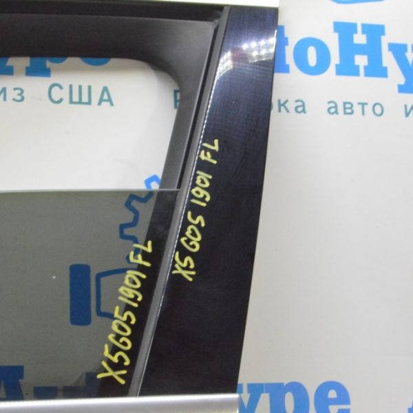 Накладка двери боковая передняя левая BMW X5 G05 19-24 черный глянец 51 33 7429387