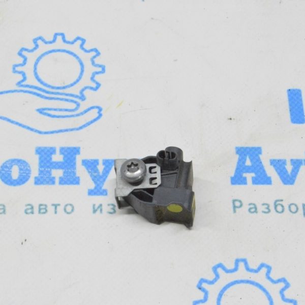 Датчик подушки безопасности перед лев BMW X5 G05 19-23 на телевизоре 65 77 9314520