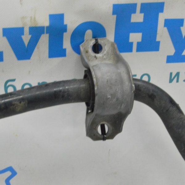 Скоба крепления переднего стабилизатора правая BMW X5 G05 19-24 верхняя, металл 31 35 6891410