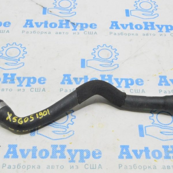 Патрубок охлаждения BMW X5 G05 19-23 3.0T на бачок 17 12 8654310