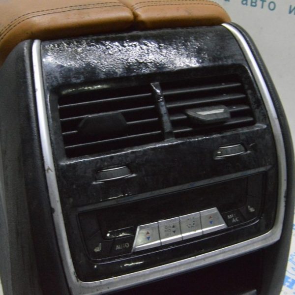 Дефлектор воздуховод центр консоли с накладк BMW X5 G05 19-24 черн глянец под 4 зон(01) дефект 64 22 9399966