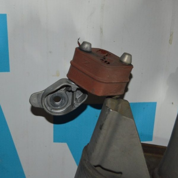 Кронштейн глушителя задний левый BMW X5 G05 19-24 3.0T с резинкой 18 30 7935433