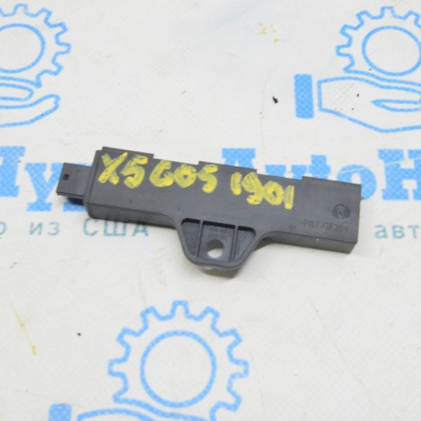 Антенна Keyless BMW X5 G05 19-23 салонная 65206832065
