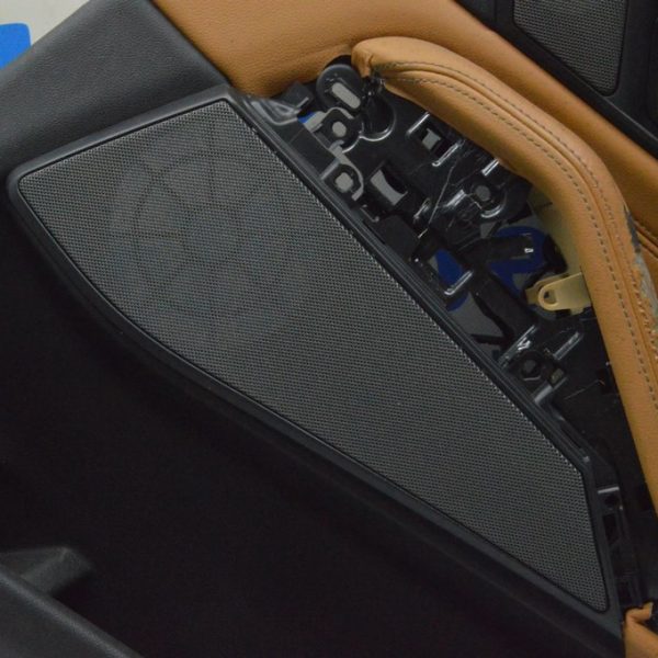 Сетка динамика двери зад прав BMW X5 G05 19-24 нижняя 51 41 8495500