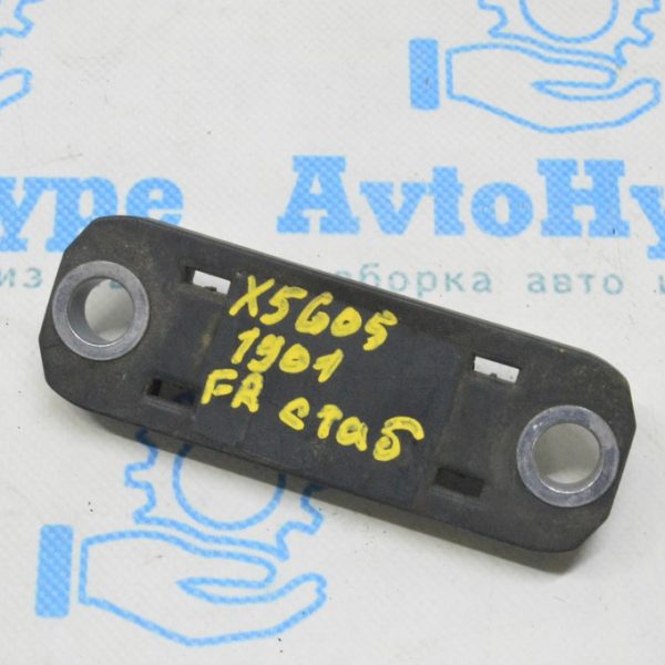 Скоба крепления переднего стабилизатора правая BMW X5 G05 19-24 нижняя, пластик 31 35 6896389