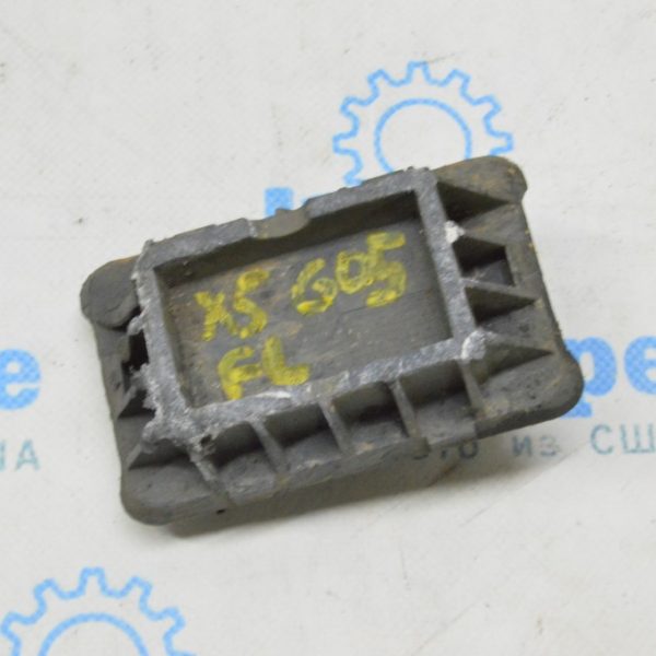 Поддомкратник передний левый BMW X5 G05 19-23 (04) сломано крепление 51 71 7123311