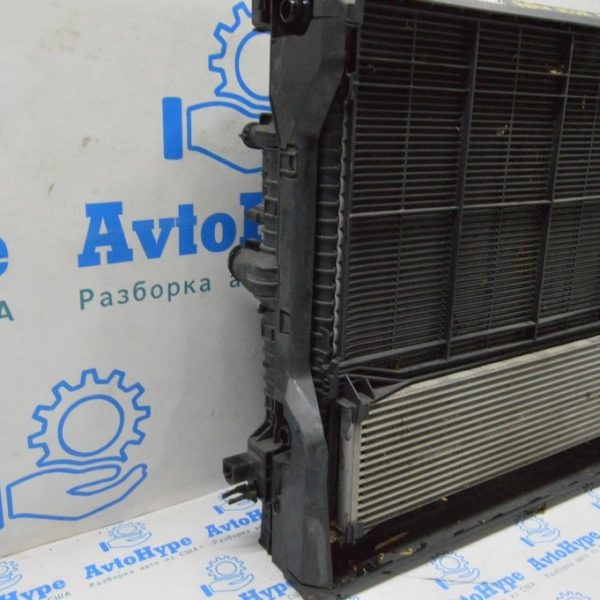 Рамка крепление радиаторов правая BMW X5 G05 19-24 3.0T пластик 17 11 8655769