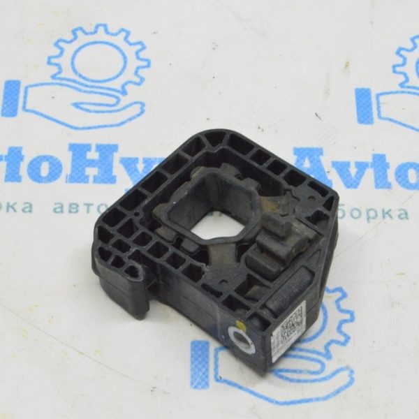 Опора радиаторов нижняя левая BMW X5 G05 19-24 3.0T резина + пластик 17 11 8642753