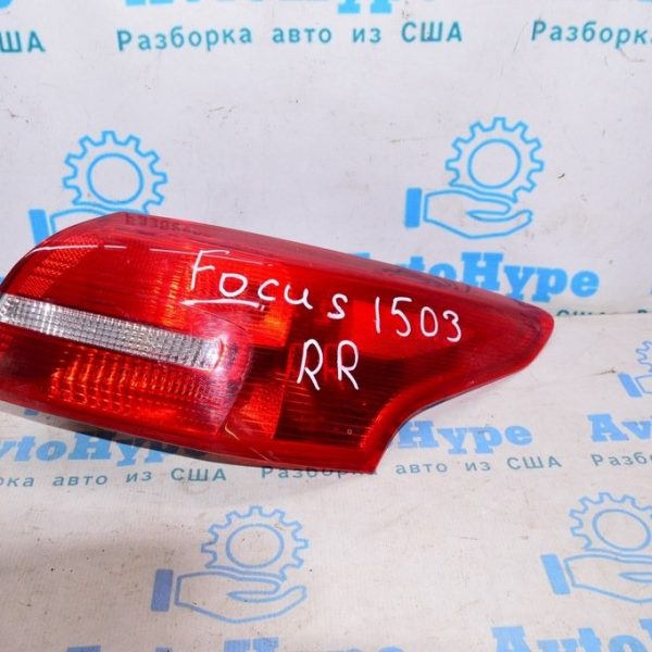 Фонарь внешний (крыло) правый Ford Focus mk3 15-18 рест 4d (03) F1EZ-13404-B