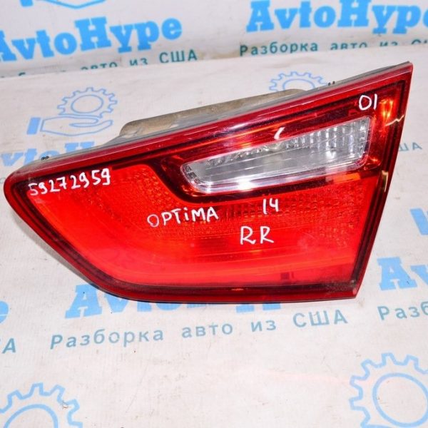 Фонарь внутренний крышка багажника правый Kia Optima 14-15 рест (01) 92404-4U520