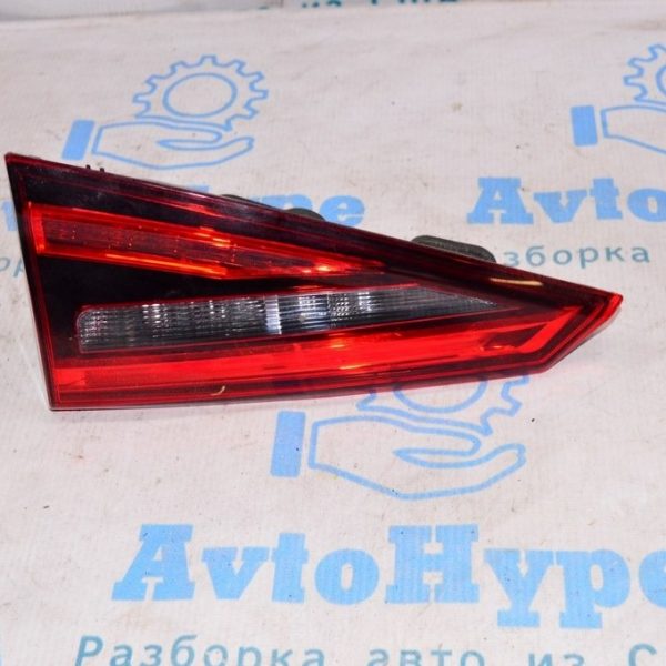 Фонарь внутренний (крышка багажника) правый Infiniti QX30 17- (01) 265405DC0A