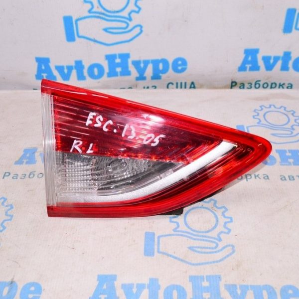 Фонарь внутренний (крышка багажника) левый Ford Escape MK3 13-16 дорест (05) CJ5Z-13405-A