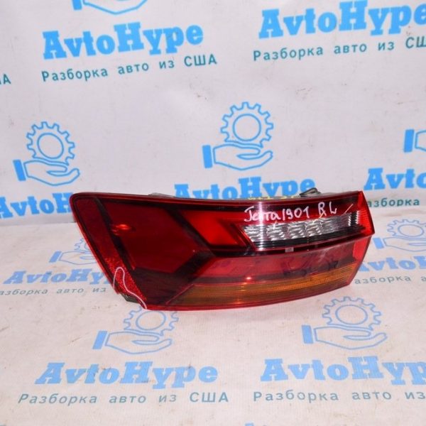 Фонарь внешний (крыло) левый VW Jetta 19- деф.обломан кусочек снизу (01) 17A945095A