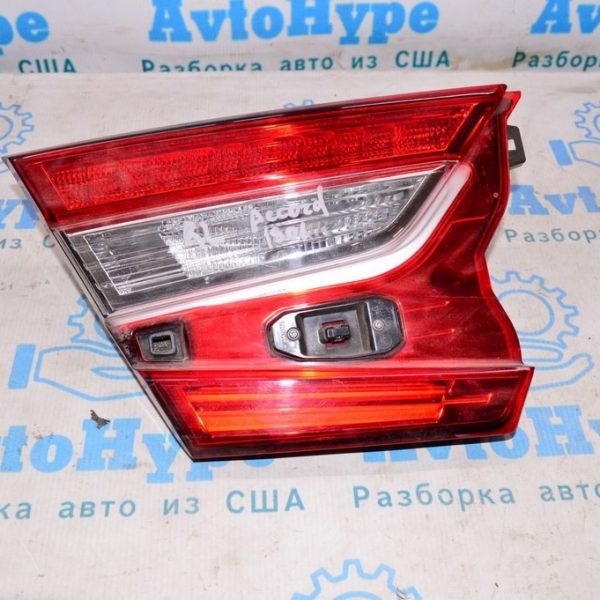 Фонарь внутренний (крышка багажника) левый Honda Accord 18- (01) 34155-TVA-A01