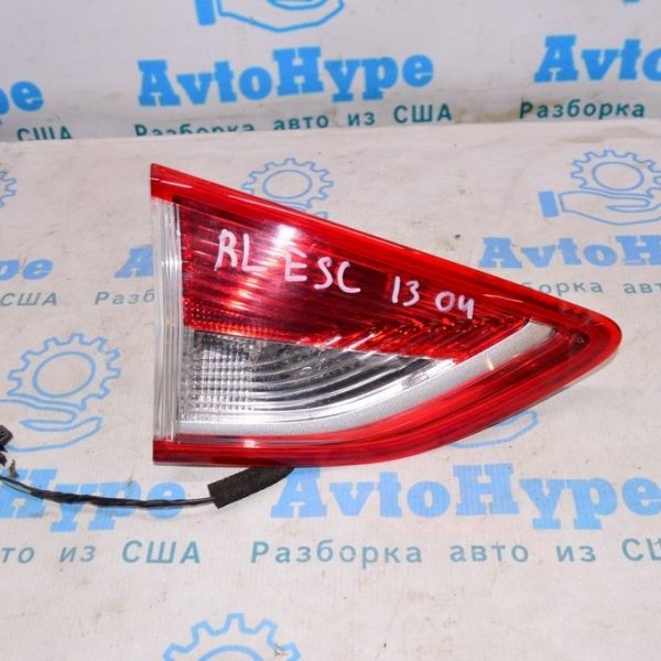 Фонарь внутренний (крышка багажника) левый Ford Escape MK3 13-16 дорест (04) CJ5Z-13405-A