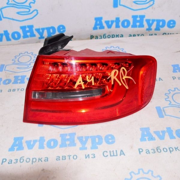 Фонарь внешний (крыло) правый Audi a4 b8 08-16 (01) 8K5-945-096AD