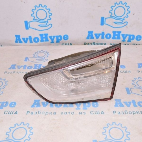 Фонарь внутренний (крышка багажника) правый Kia Optima 14-15 рест (03) нет стекла 92403-4U520