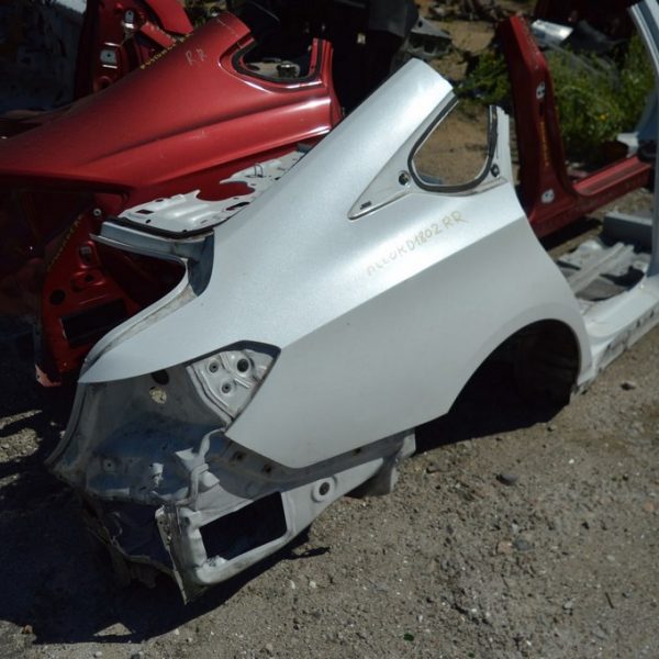 Четверть крыло задняя правая Honda Accord 18- (02) белый перламутр примятость у бампера 04636-TVA-A01ZZ