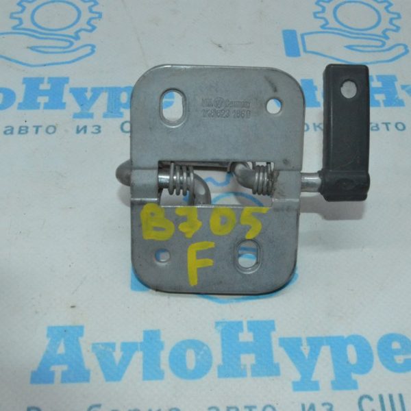 Крючок замка капота VW Passat b7 USA 1K8-823-186-F-9B9