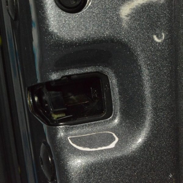 Замок двери зад лев VW Passat b7 USA 5K4-839-015-AG