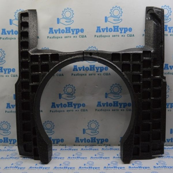 Пенопласт багажника прав VW Passat b7 USA 561-864-472-C