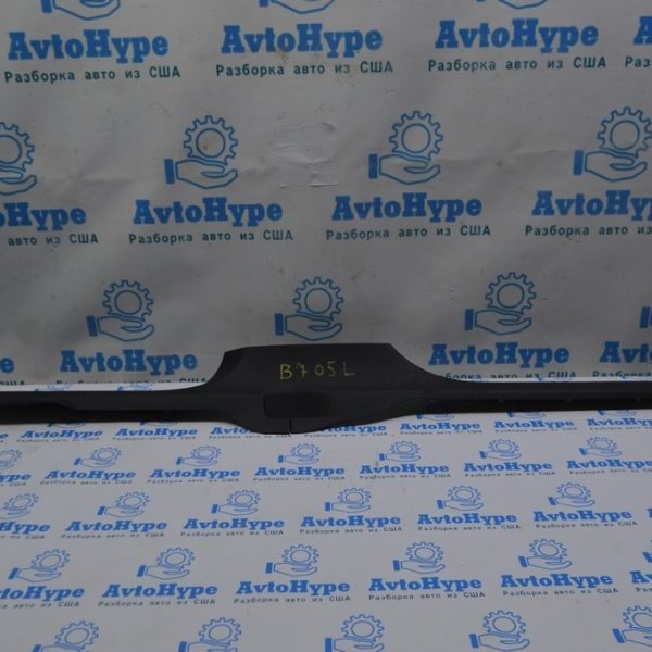 Накладка порога лев VW Passat b7 USA черн 561-853-371-C-82V