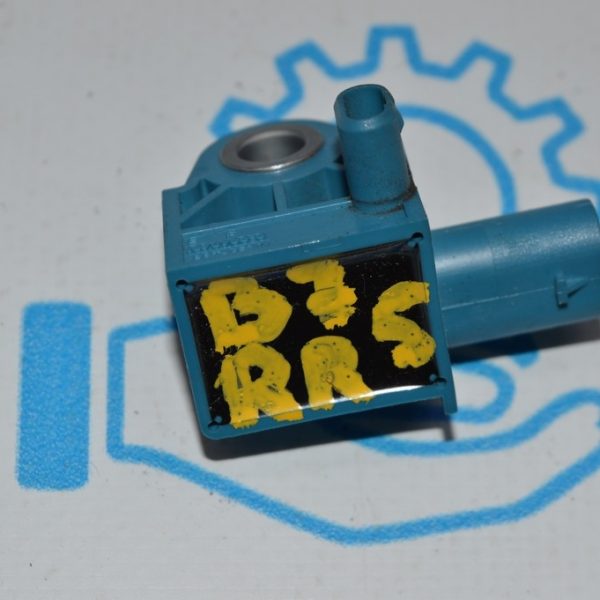 Датчик подушки безопасности задний прав VW Passat b7 USA 5K0-959-351-A