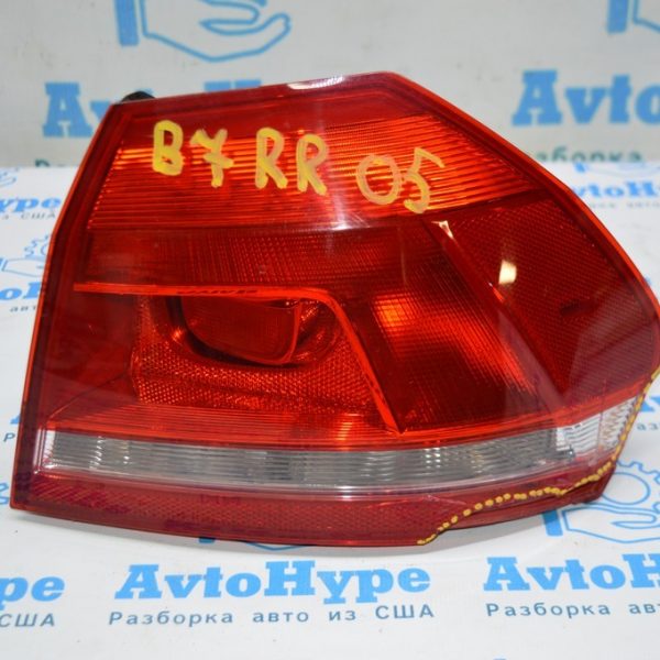 Фонарь внешний (крыло) правый VW Passat b7 USA (05) деф.стекла 561-945-096-H