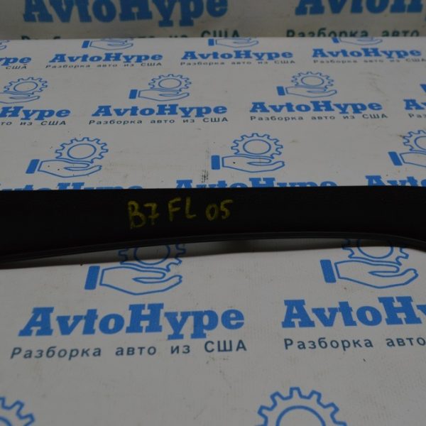 Обшивка передней стойки лев VW Passat b7 USA черн 561868237A