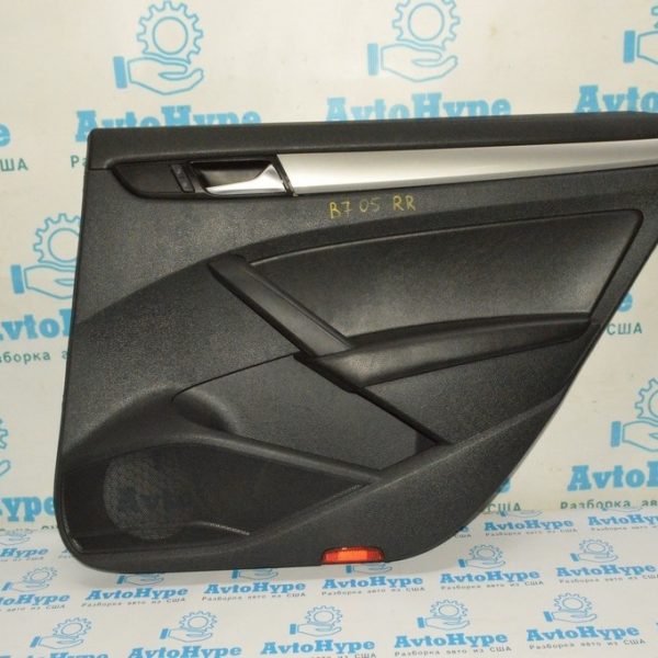 Обшивка двери (карточка) зад прав VW Passat b7 USA черн (05) 561-867-212-G-OUR