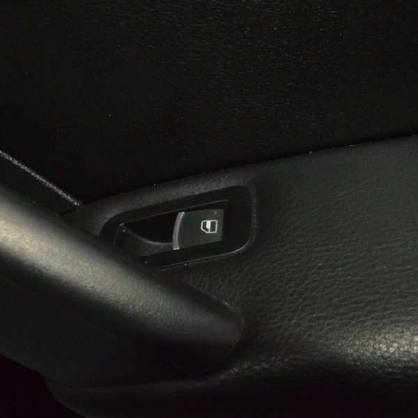 Управление стеклоподъемником зад прав VW Passat b7 USA 7L6-959-855-B-REH