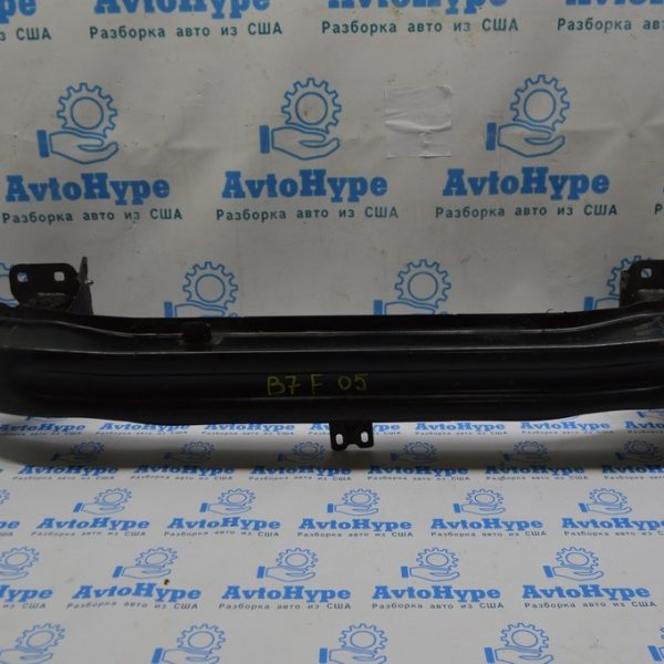 Усилитель переднего бампера VW Passat b7 USA 561-807-109