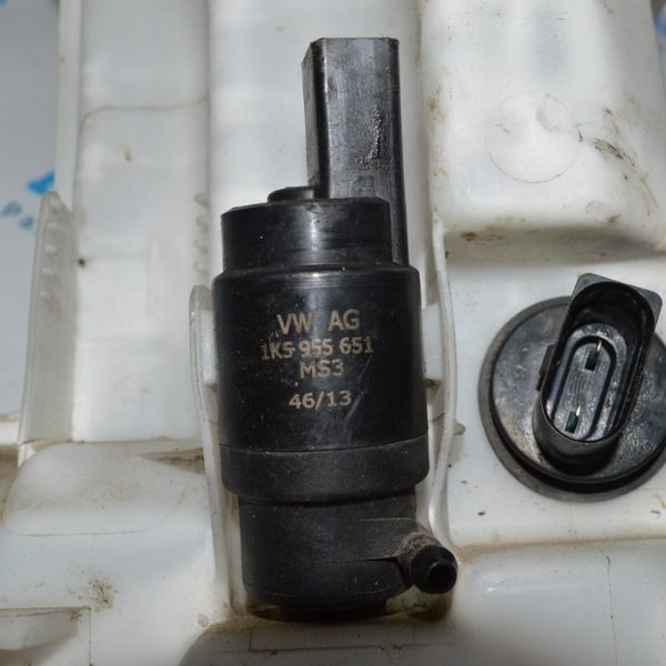 Мотор омывателя VW Passat b7 USA 1K5-955-651