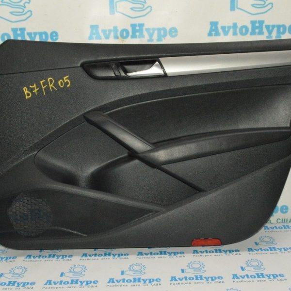 Обшивка двери (карточка) перед прав VW Passat b7 USA черн с серой вставкой 561-867-012-G-OUS