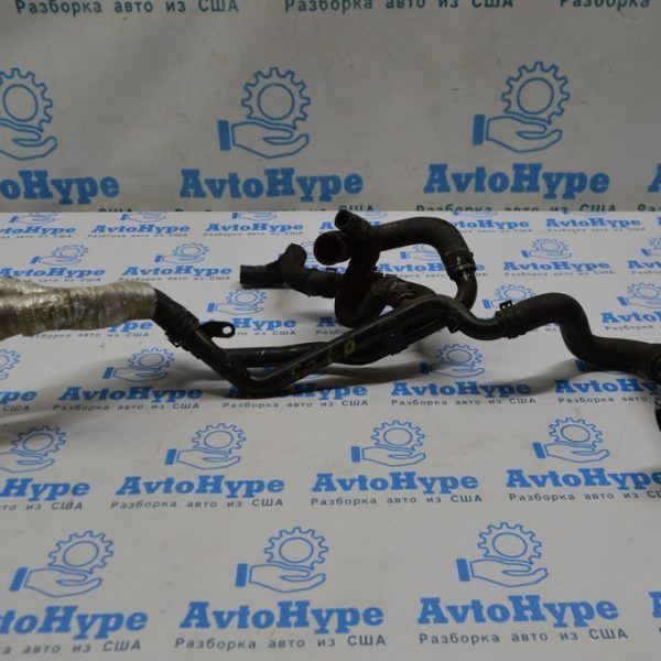 Тройник фланец системы охлаждения VW Passat b7 USA 1.8 5C0122291E