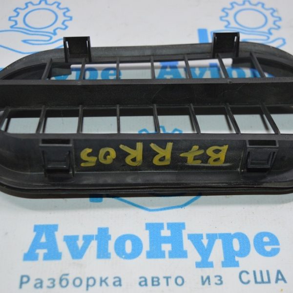 Щиток вентиляции правый VW Passat b7 USA 6R0-819-465-B