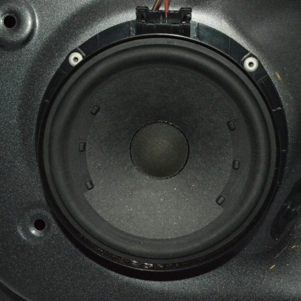 Динамик дверной перед прав VW Passat b7 USA 5C6-035-454-A