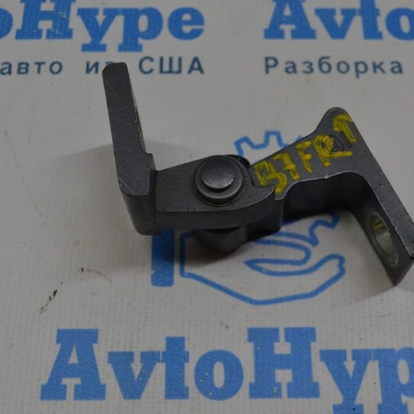 Петля двери верхняя перед прав VW Passat b7 USA 7N0-831-402-C