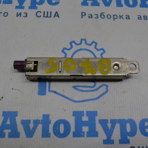 Усилитель Антенны VW Passat b7 USA 561035552a