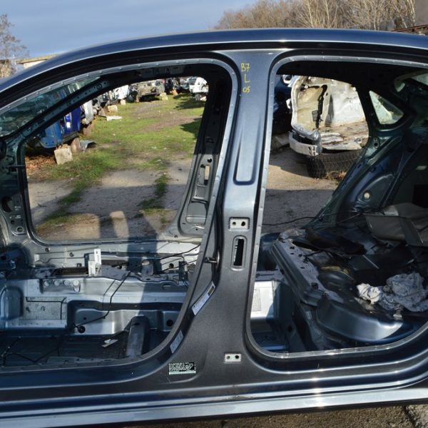 Стойка кузовная центральная левая VW Passat b7 USA (05) графит 561-809-835