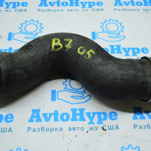 Патрубок воздушный прав перед VW Passat b7 USA 1.8T 1K0-145-832-AT